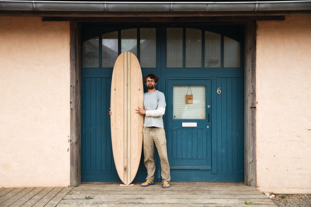 Helen and Duncan otter wooden surfboard workshop cornwall july 2014 duncan portrait