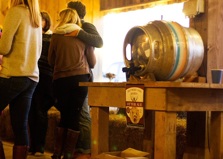 Otter_Surfboards_AGM_2015_Farm_Driftwood_spars_keg