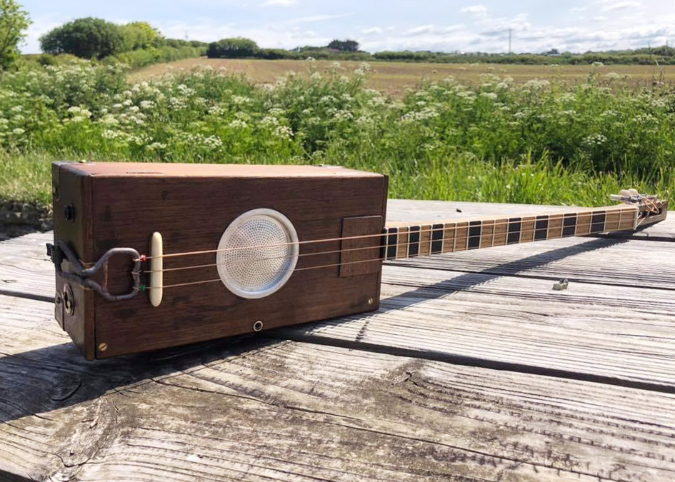 Dirtbox-Guitars-Jeff-Sacree-Interview-cigar-box-post