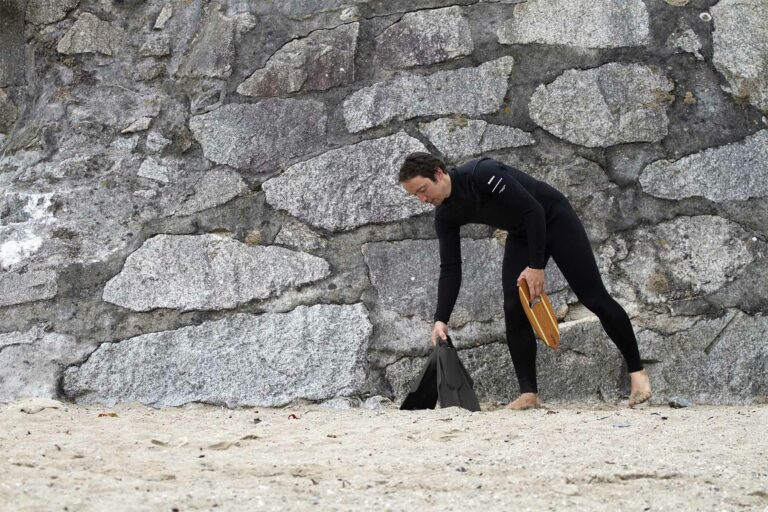 Otter_Surfboards_Bodysurfing_Da_Fin_Black_Wall