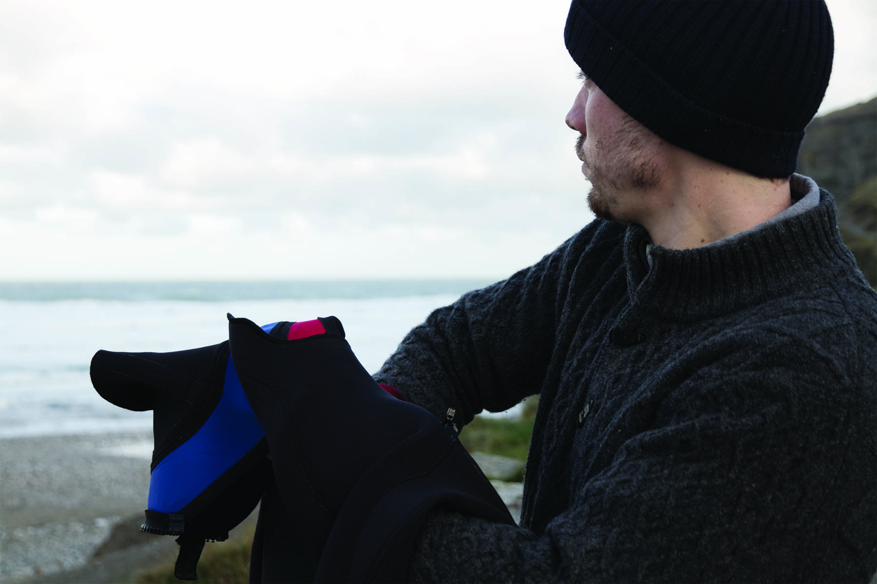 James Otter Quiggleys jumper surf check