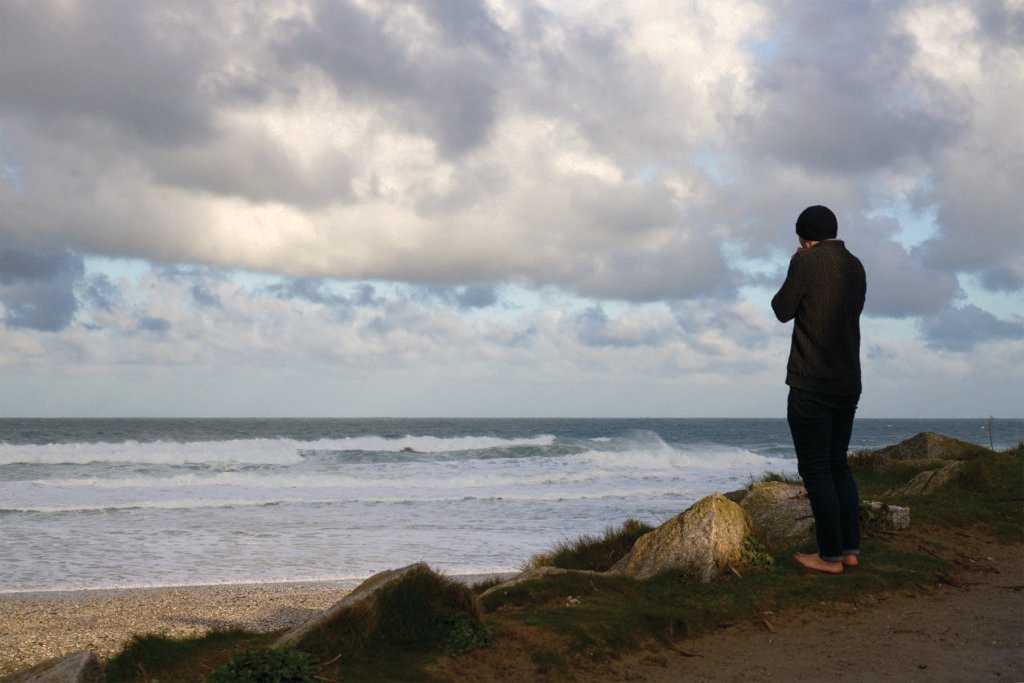 James Otter Quiggleys jumper surf check