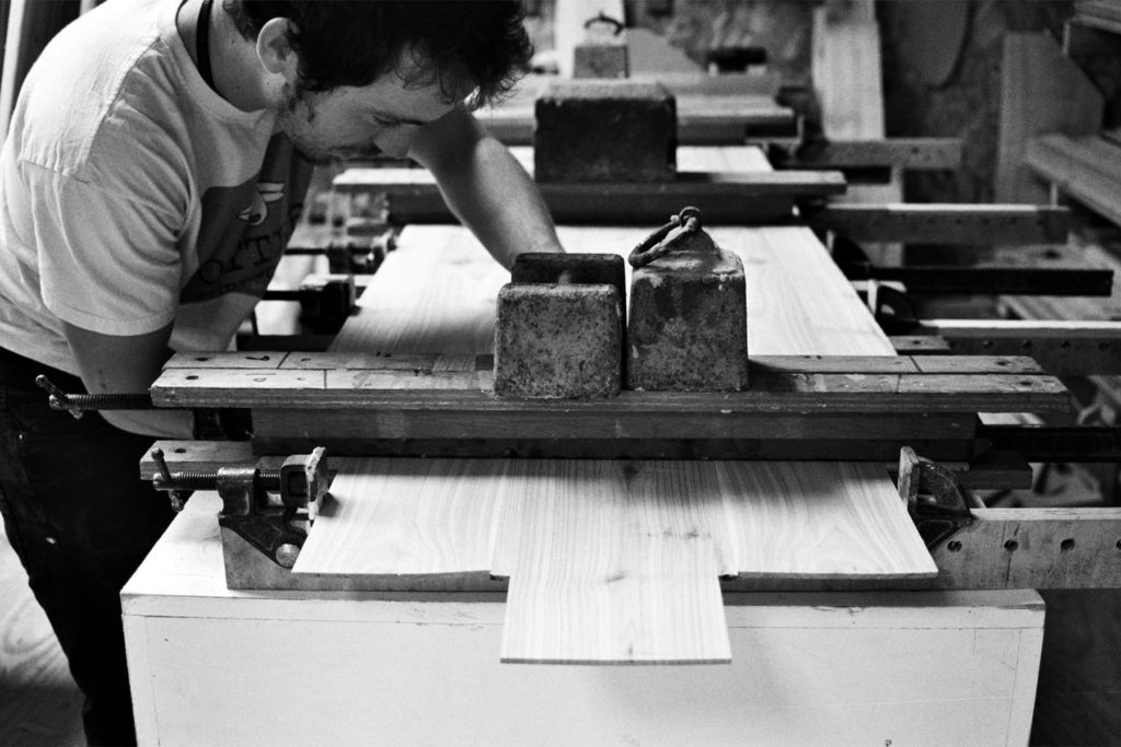 The Storyboard by James Otter and Mat Arney Wooden Surfboard Project gluing skin together