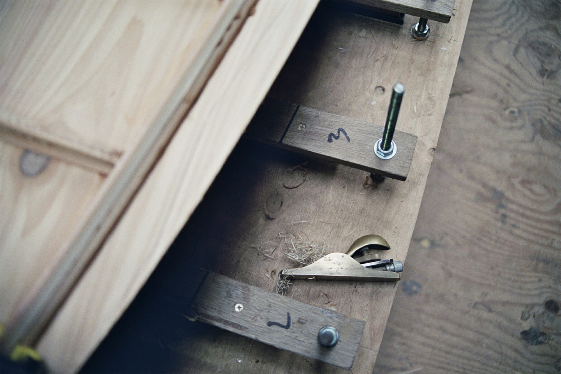 The Storyboard by James Otter and Mat Arney Wooden Surfboard Project lie nielsen plane and rails