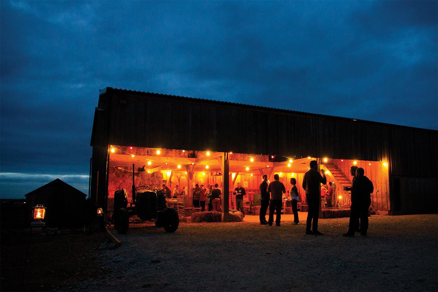 Otter AGM barn
