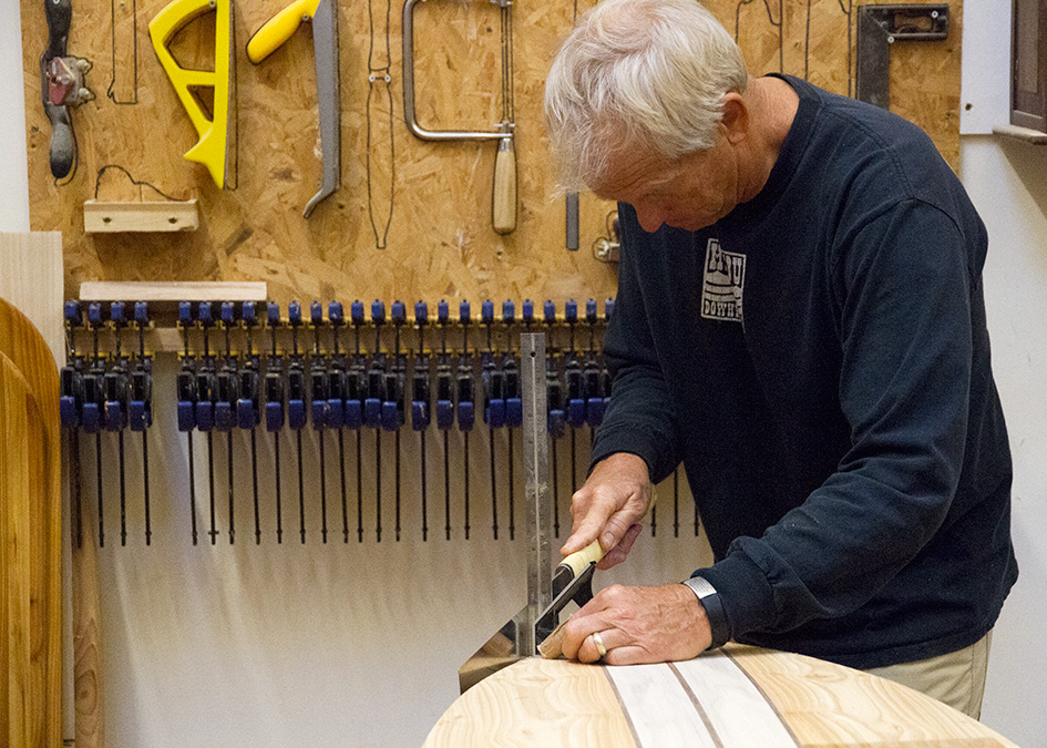 Kevin and Boris Otter Wooden Surfboard workshop cornwall december 2015 kevin cutting tail template