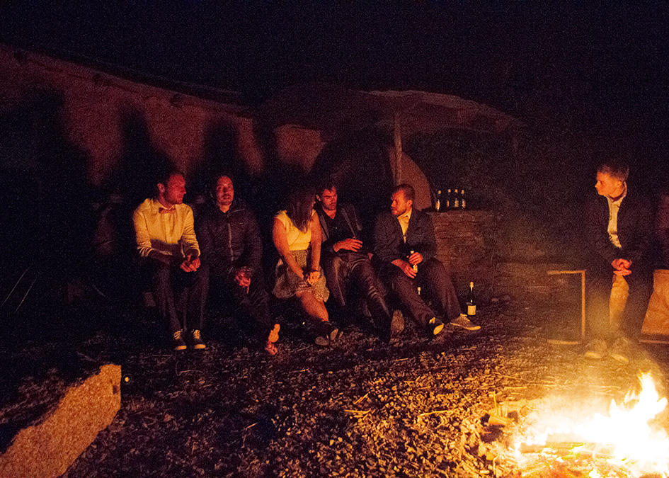 Mr_and_Mrs_Otter_fireside_post