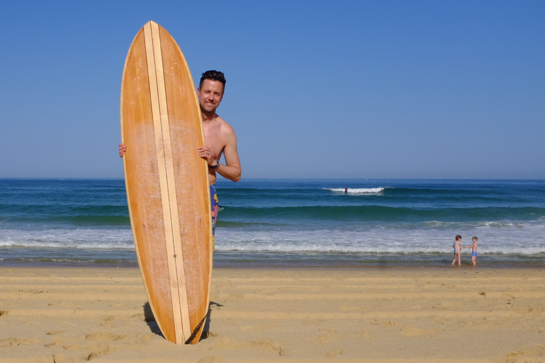 Gavin Otter Wooden Surfboard Coaster_in_France